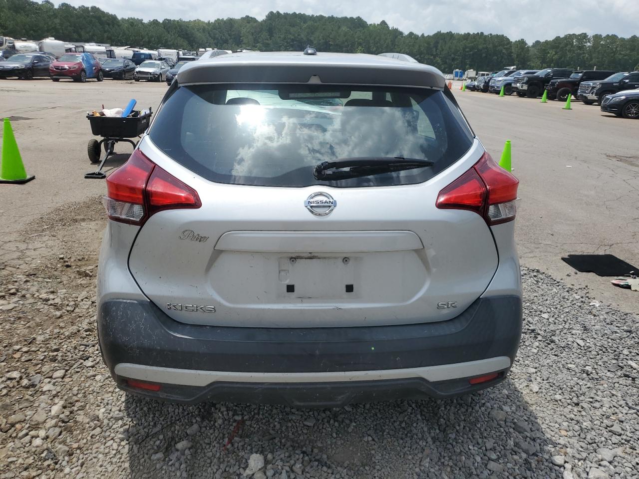 2019 Nissan Kicks S VIN: 3N1CP5CU7KL543326 Lot: 63124365