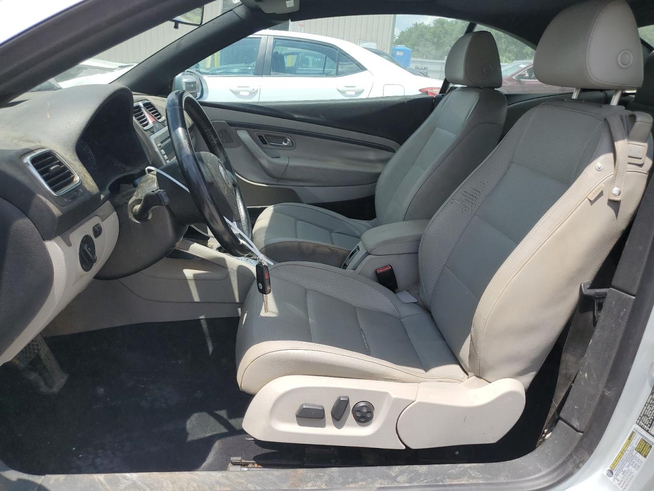 2008 Volkswagen Eos Turbo VIN: WVWBA71FX8V030543 Lot: 63740795