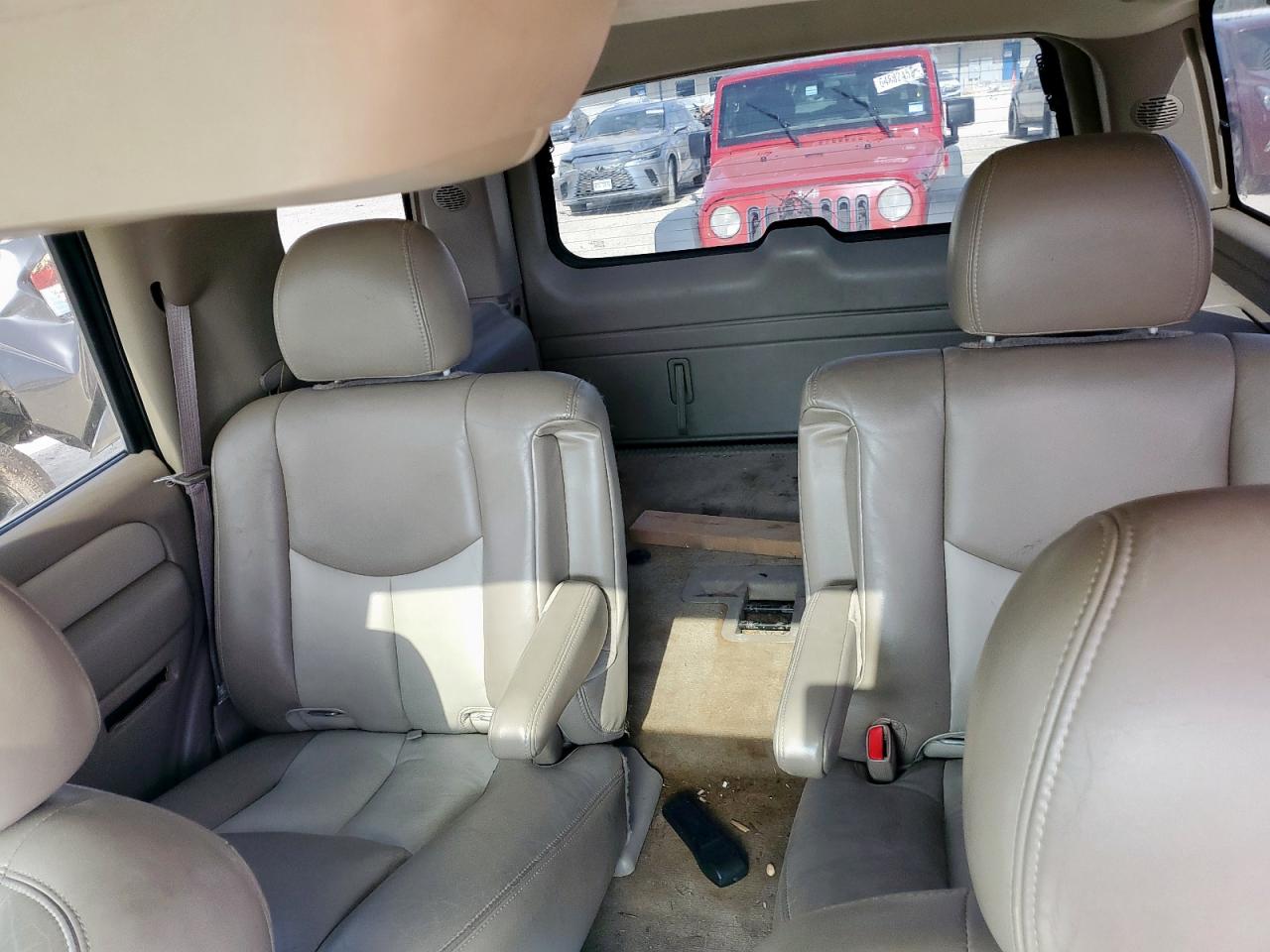 2005 GMC Yukon Denali VIN: 1GKEK63U25J189757 Lot: 64524715