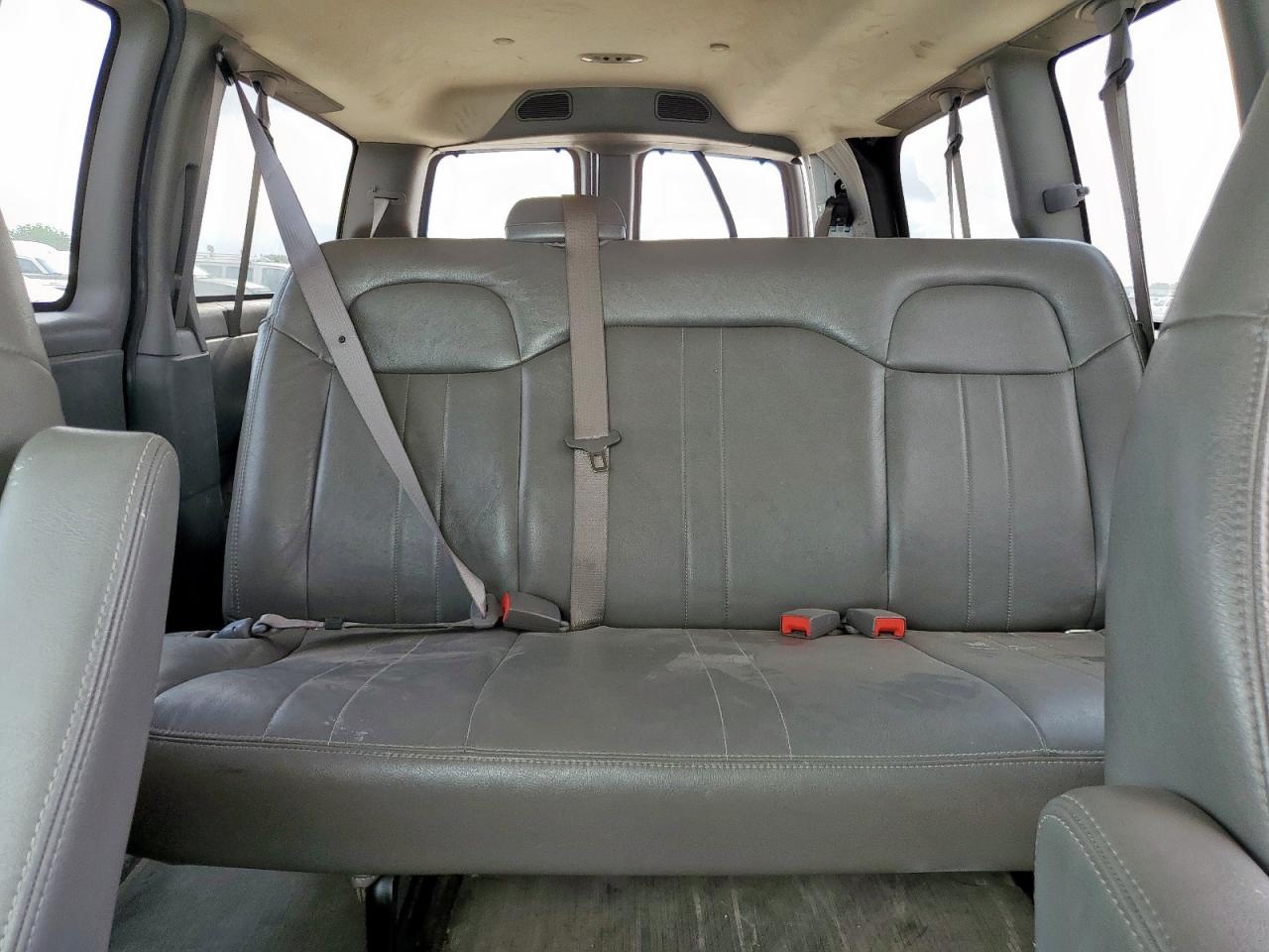 2021 Chevrolet Express G3500 Ls VIN: 1GAZGLFP1M1156890 Lot: 61628755