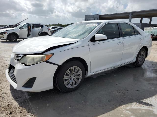  TOYOTA CAMRY 2013 White