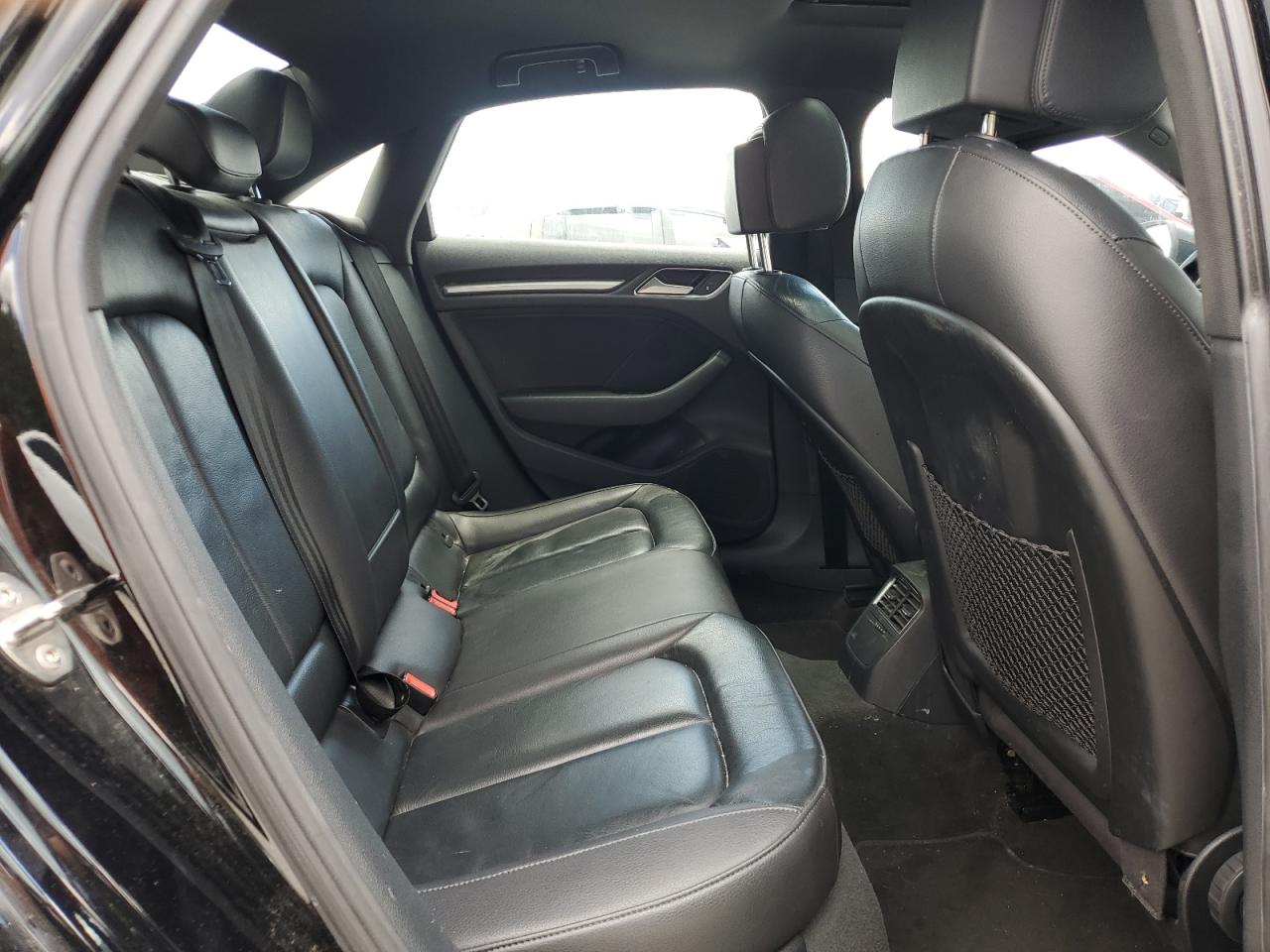 2017 Audi A3 Premium VIN: WAUAUGFF5H1053986 Lot: 62377235