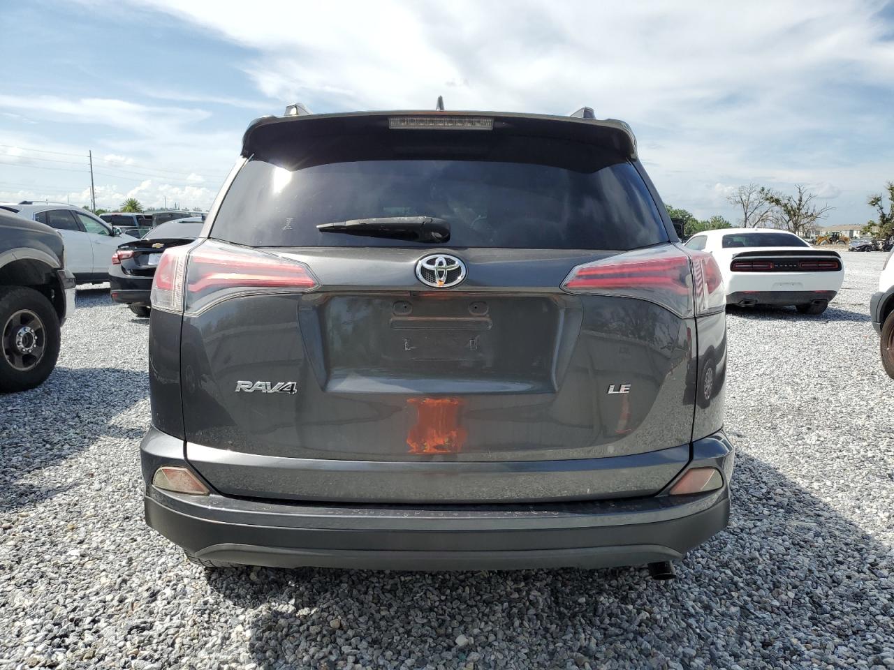 2017 Toyota Rav4 Le VIN: JTMZFREV5HJ106688 Lot: 63737765