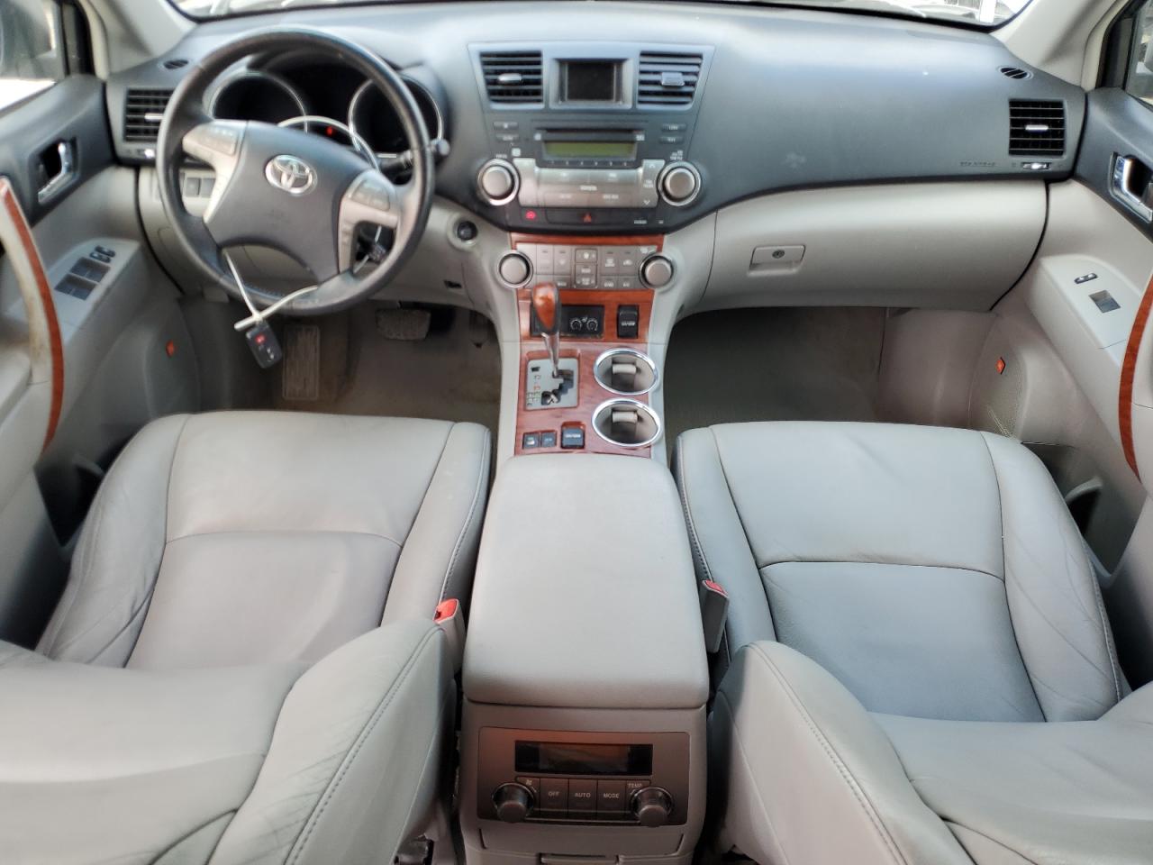 5TDDK3EH1AS021918 2010 Toyota Highlander Limited