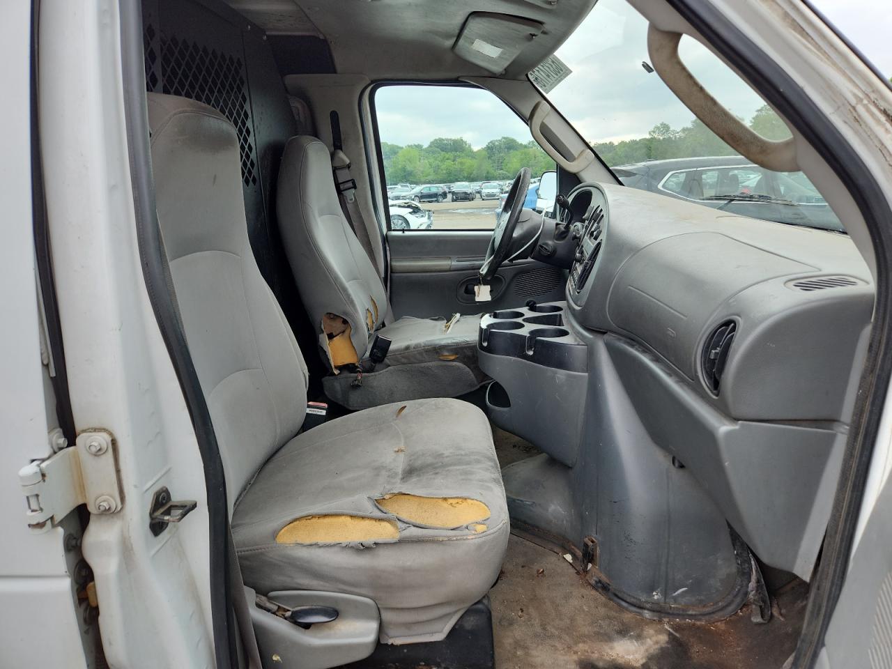 2006 Ford Econoline E250 Van VIN: 1FTNE24L16HA86954 Lot: 63314175