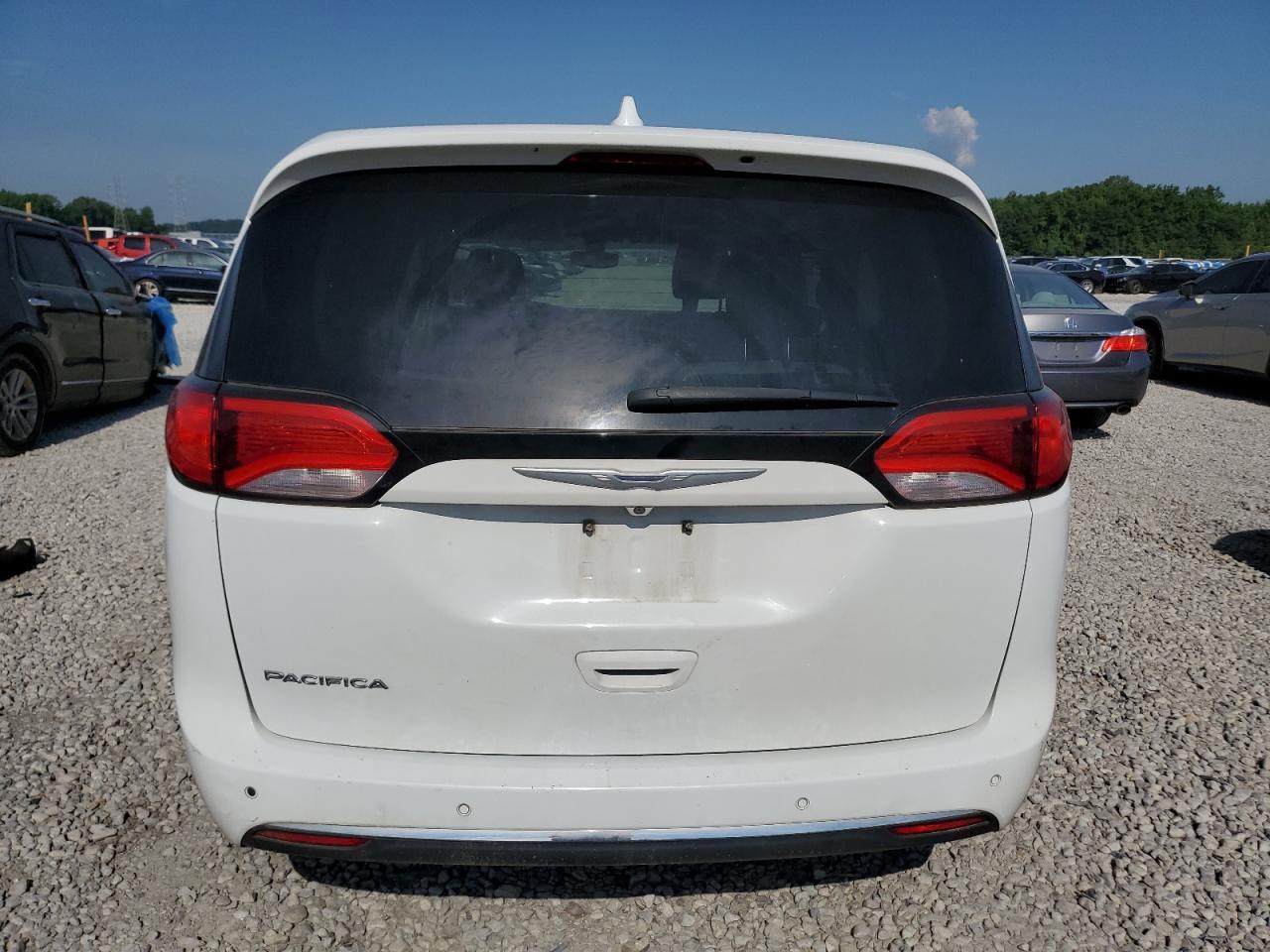2018 Chrysler Pacifica Touring Plus VIN: 2C4RC1FG8JR122606 Lot: 62815185