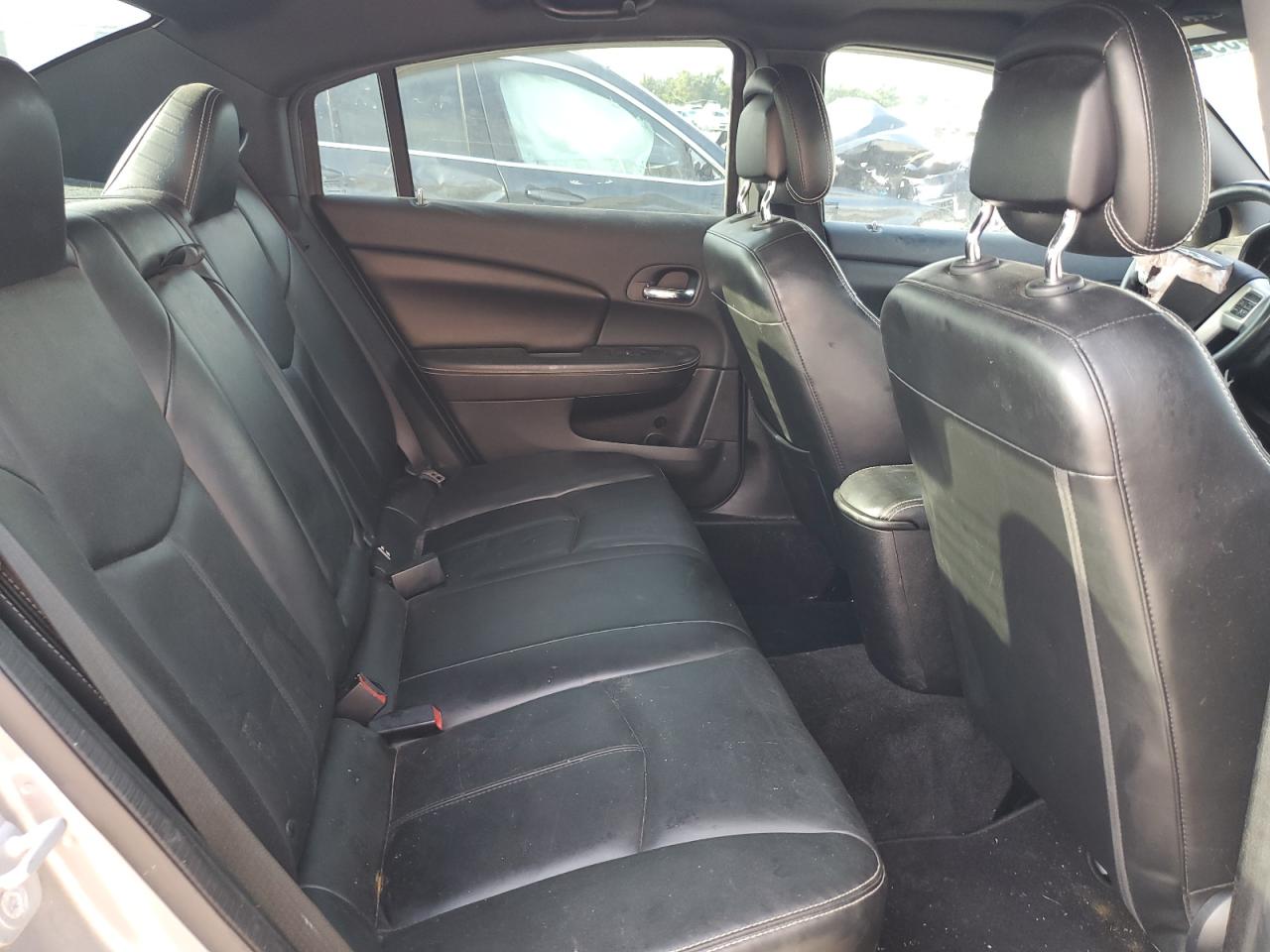 2013 Chrysler 200 Limited VIN: 1C3CCBCG0DN683890 Lot: 64745995