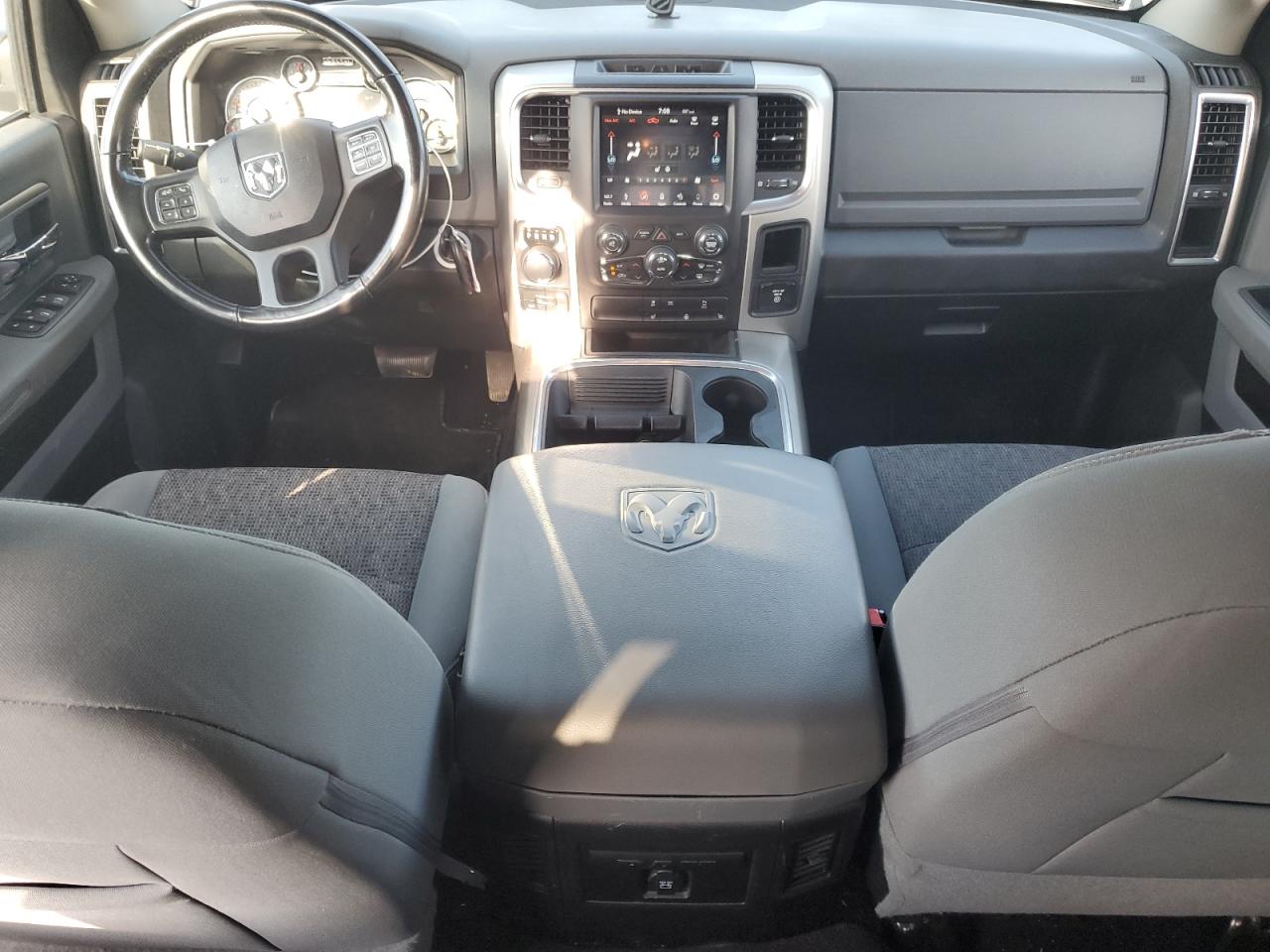 1c6rr7lt0ks695140 1C6RR7LT0KS695140 2019 Ram 1500 Classic Slt