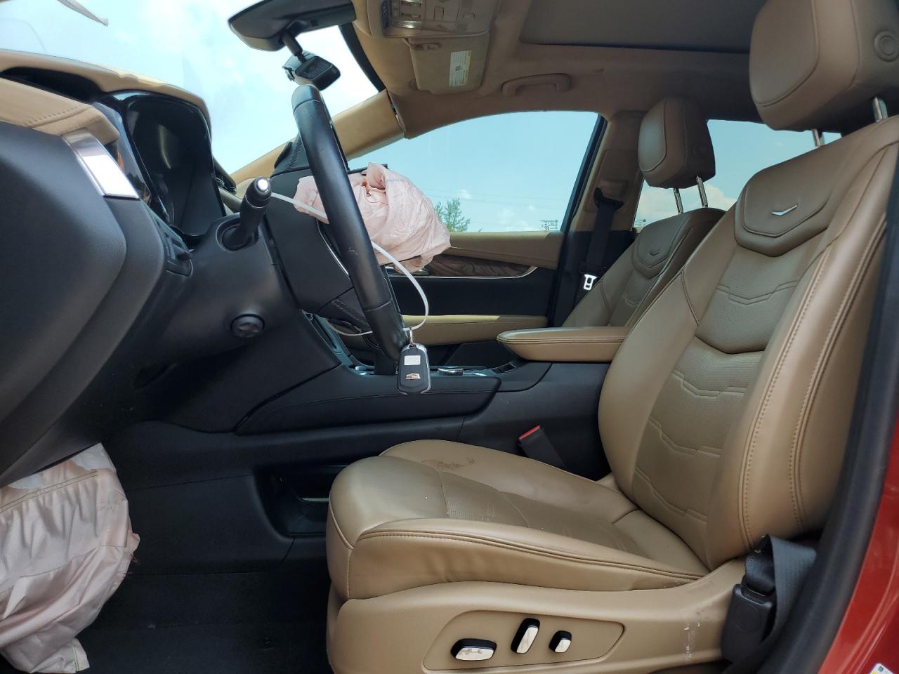 2022 Cadillac Xt5 Platinum Premium Luxury VIN: 1GYKNFRS9NZ108390 Lot: 63520195