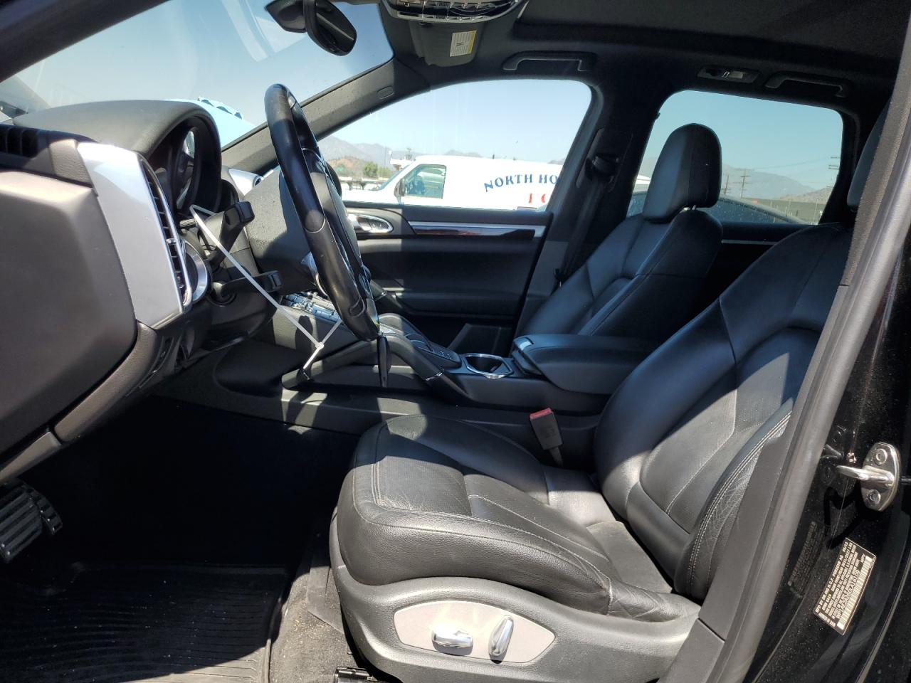 2013 Porsche Cayenne S Hybrid VIN: WP1AE2A26DLA16109 Lot: 66380225