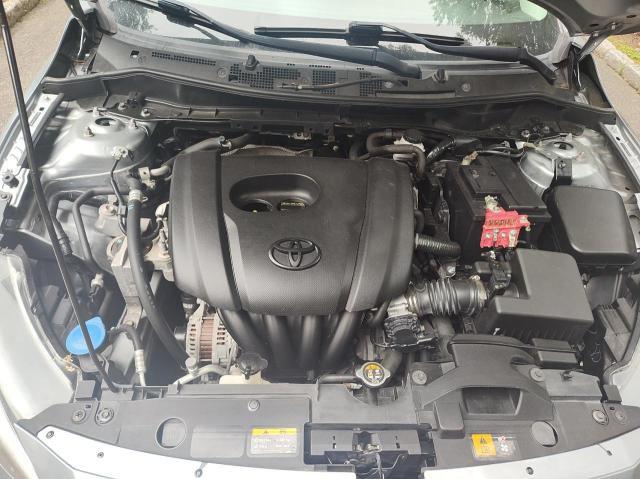  TOYOTA YARIS 2018 Srebrny