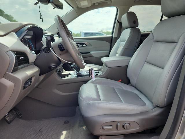  CHEVROLET TRAVERSE 2020 Серый
