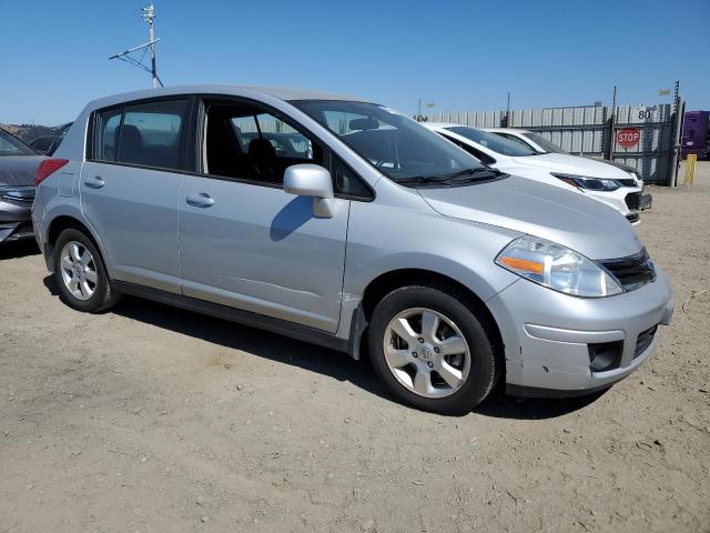  NISSAN VERSA 2012 Srebrny