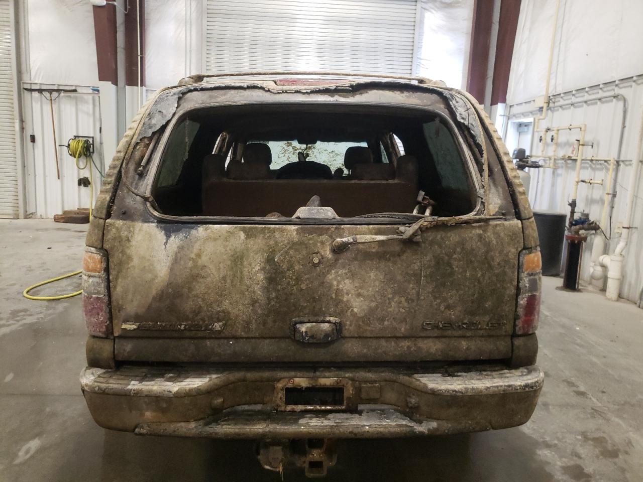 2004 Chevrolet Suburban K1500 VIN: 1GNFK16T84J211238 Lot: 62855065