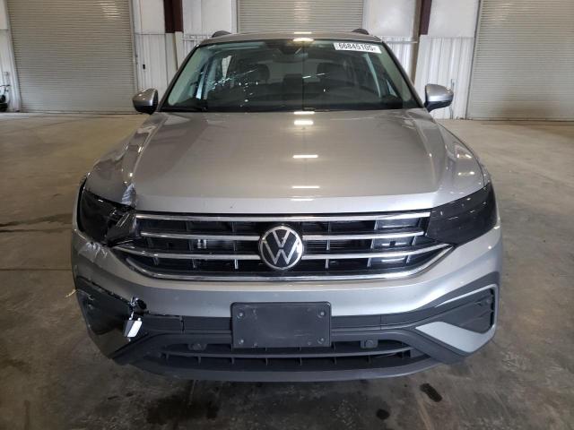  VOLKSWAGEN TIGUAN 2022 Srebrny