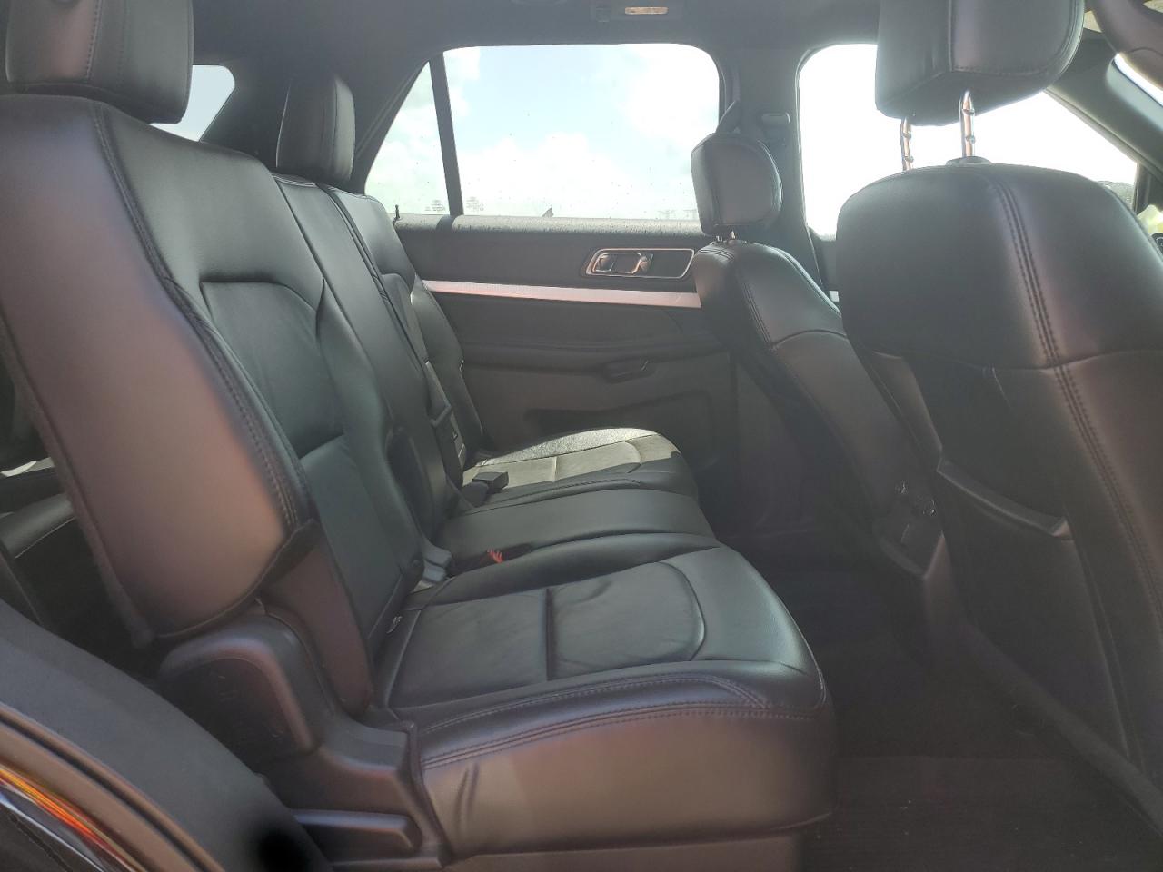 1FM5K8D8XHGD97973 2017 Ford Explorer Xlt