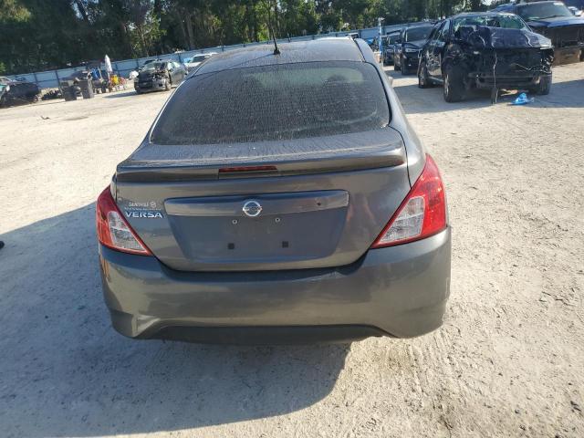  NISSAN VERSA 2017 Szary