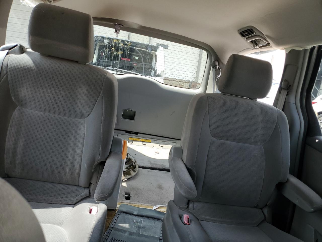 2004 Toyota Sienna Ce VIN: 5TDZA23CX4S203387 Lot: 64786555