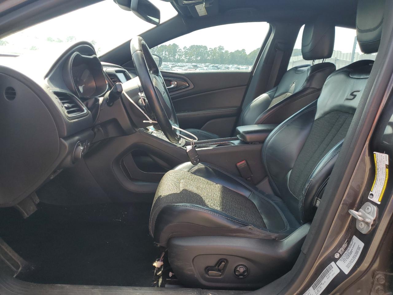 2016 Chrysler 200 S VIN: 1C3CCCBG0GN100388 Lot: 64813775