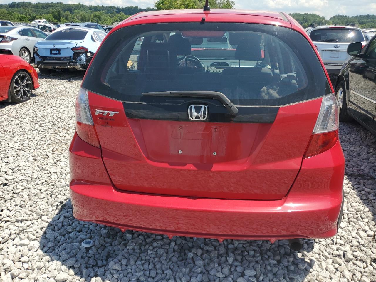 2013 Honda Fit VIN: JHMGE8H32DC082670 Lot: 64087225