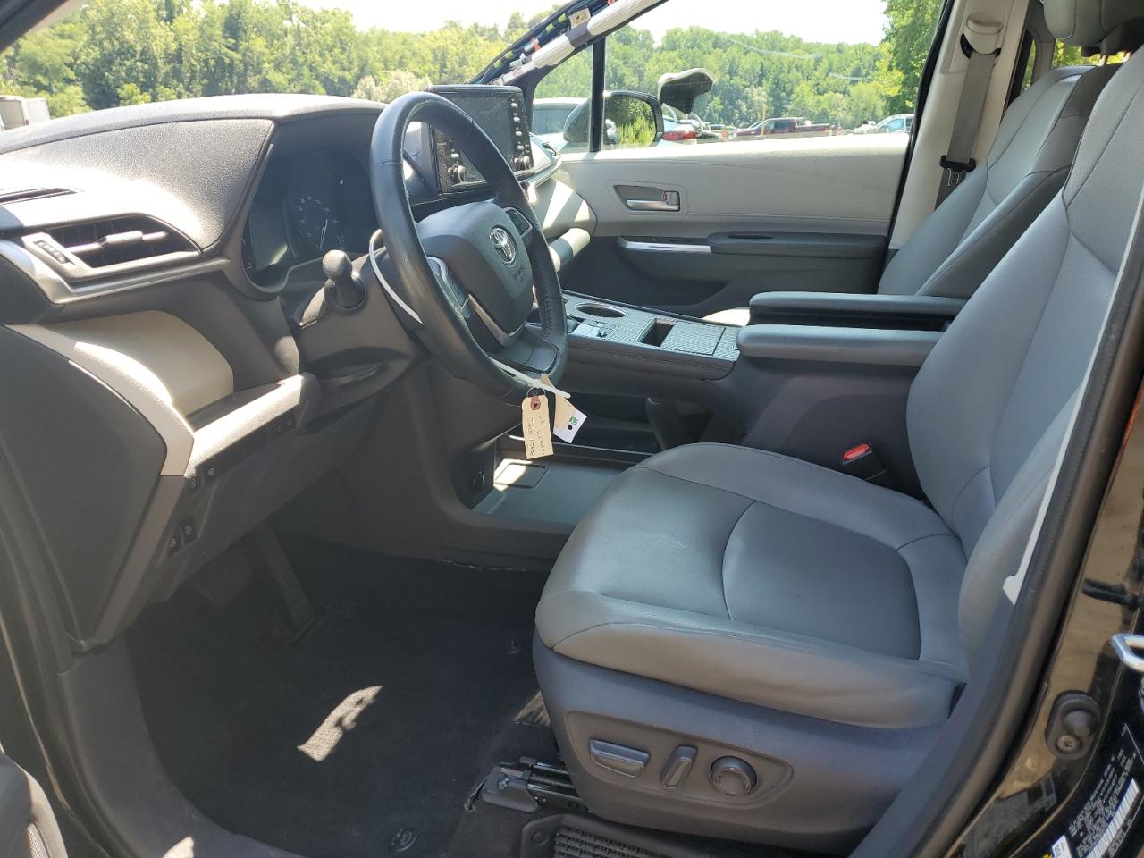 2021 Toyota Sienna Xle VIN: 5TDYRKEC2MS005744 Lot: 64396375