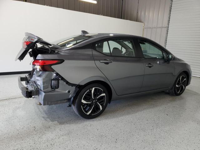  NISSAN VERSA 2024 Gray