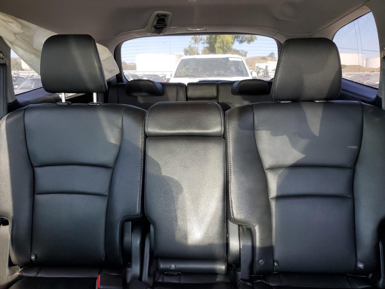 2016 Honda Pilot Touring VIN: 5FNYF5H91GB050371 Lot: 63069245