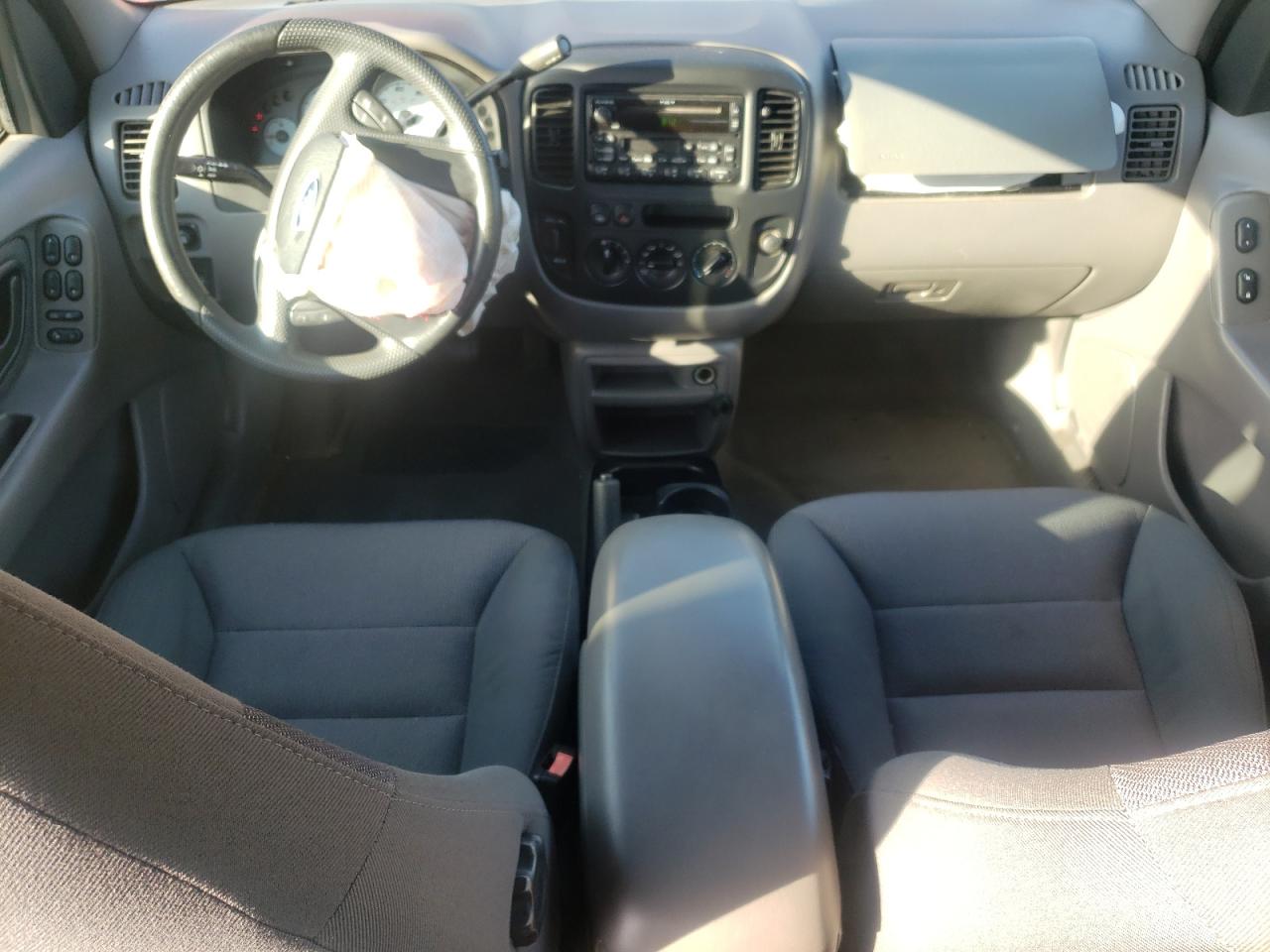 2001 Ford Escape Xlt VIN: 1FMYU04161KB34300 Lot: 65383995