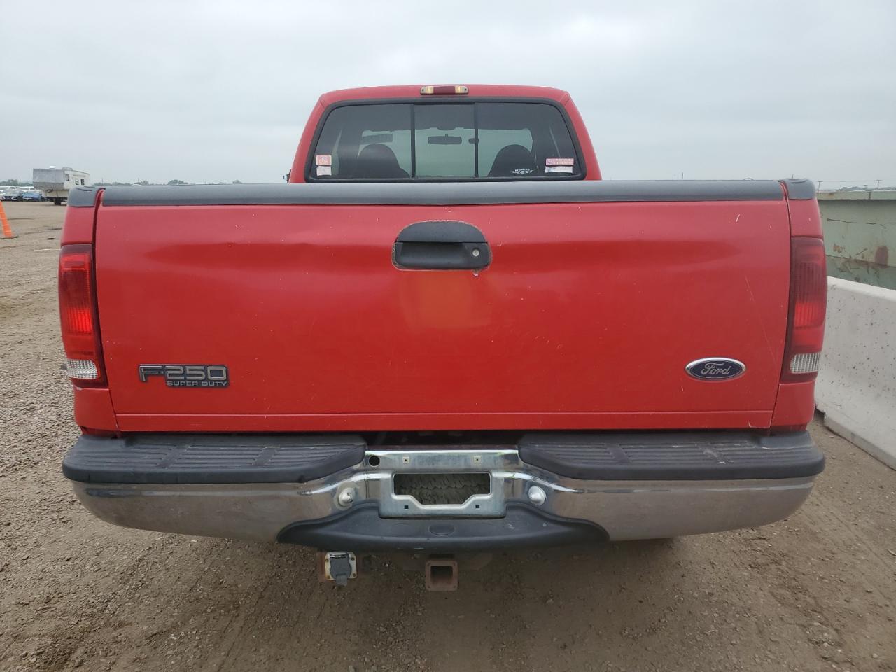 2000 Ford F250 Super Duty VIN: 1FTNX21F0YEC22018 Lot: 65368895