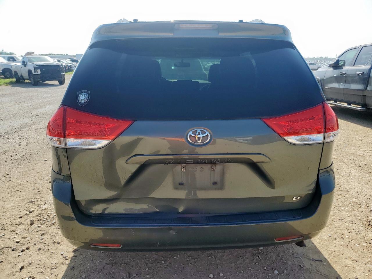 2013 Toyota Sienna Le VIN: 5TDKK3DC4DS398017 Lot: 64443535