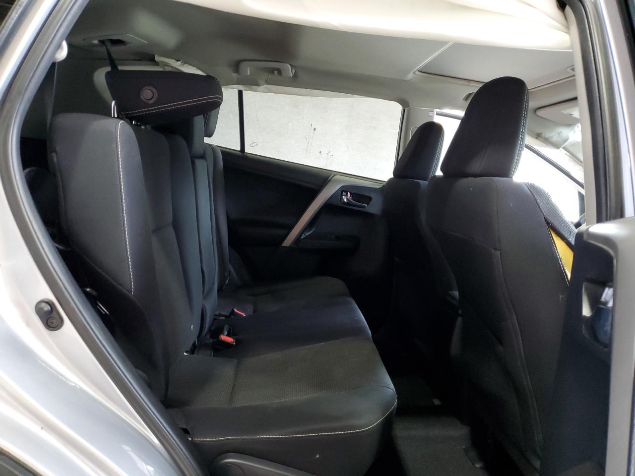 2017 Toyota Rav4 Xle VIN: 2T3RFREV1HW578369 Lot: 64929855