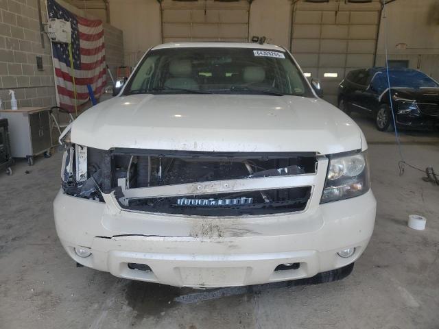  CHEVROLET SUBURBAN 2013 White