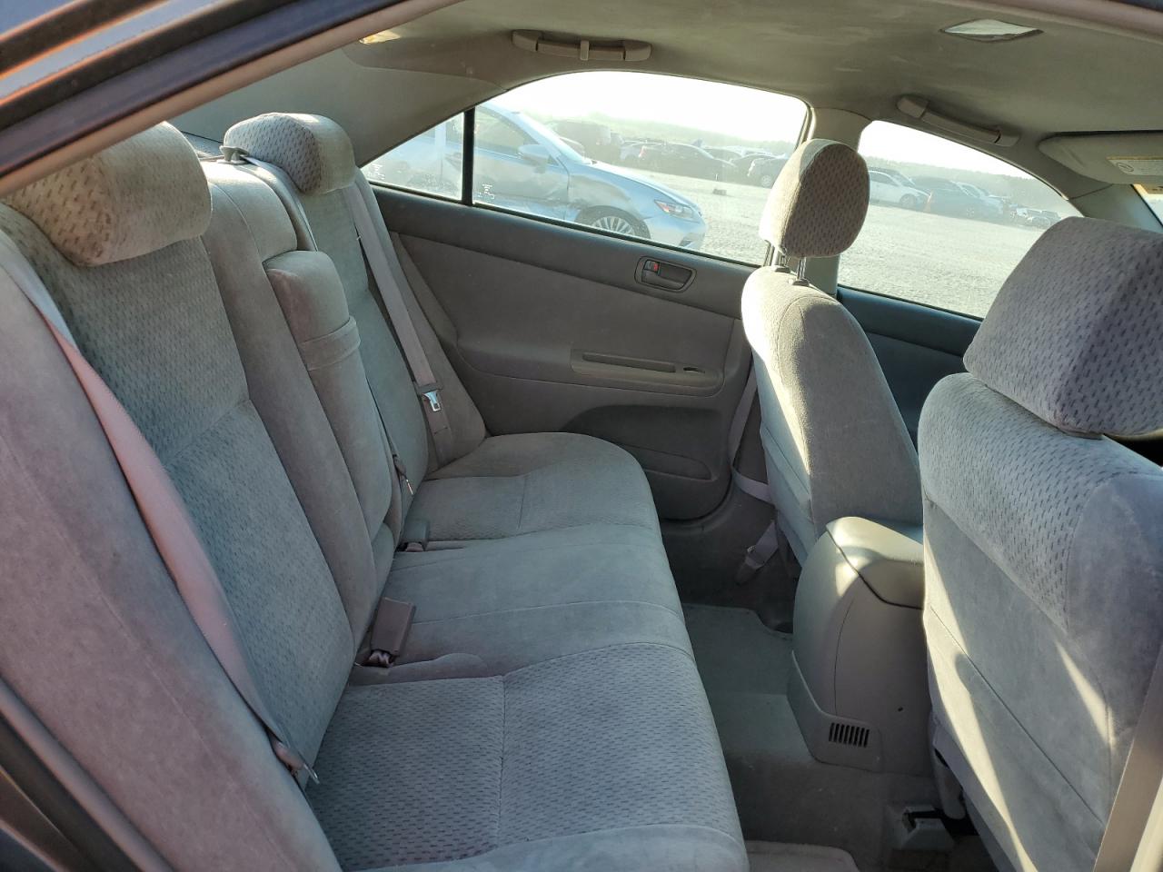 2003 Toyota Camry Le VIN: 4T1BE32K63U686483 Lot: 63520265