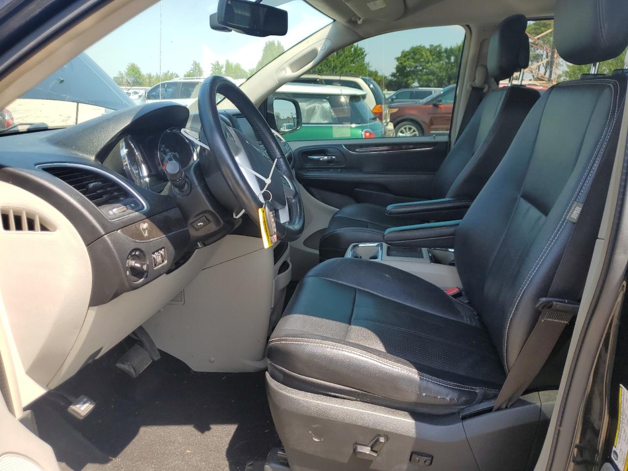 2014 Chrysler Town & Country Touring L VIN: 2C4RC1CGXER413490 Lot: 63104545