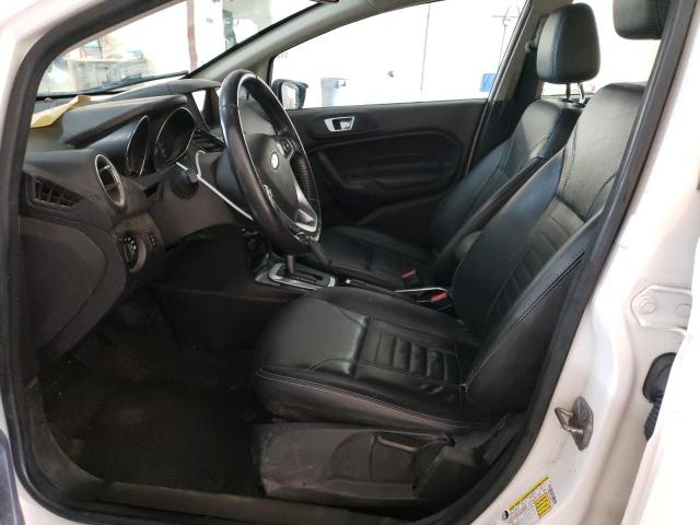 Седани FORD FIESTA 2016 Білий
