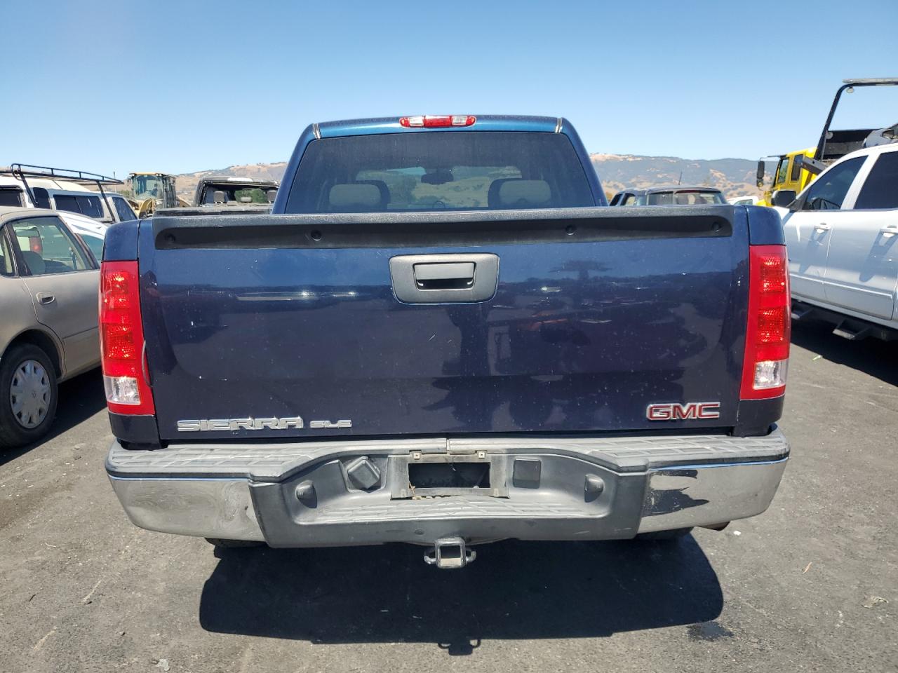 2007 GMC New Sierra C1500 VIN: 2GTEC13C971525002 Lot: 65598105