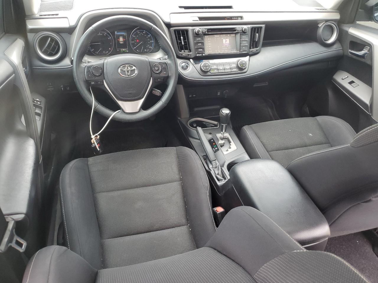 2017 Toyota Rav4 Xle VIN: 2T3RFREV2HW669411 Lot: 65179615