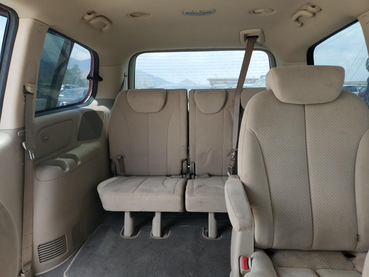 2008 Hyundai Entourage Gls VIN: KNDMC233286051843 Lot: 63221315