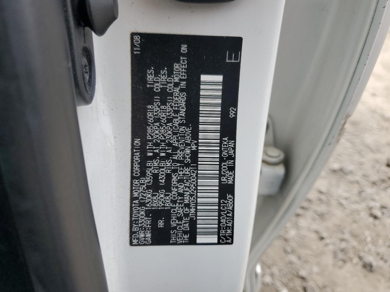 2009 Toyota Land Cruiser VIN: JTMHY05J295004211 Lot: 64338095