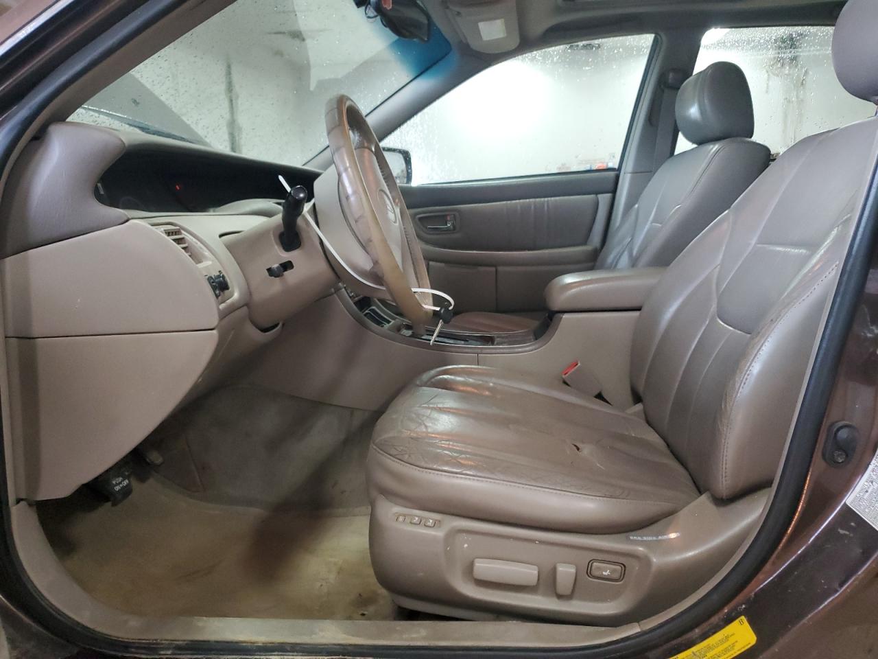 2000 Toyota Avalon Xl VIN: 4T1BF28B1YU005264 Lot: 64400835