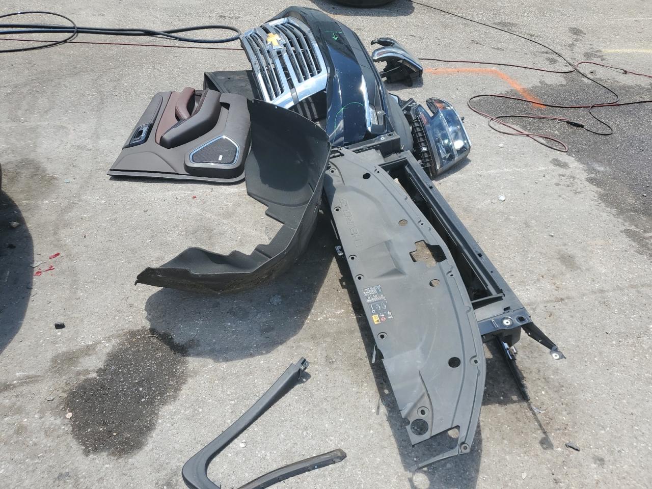 2015 Chevrolet Tahoe C1500 Ltz VIN: 1GNSCCKC3FR633581 Lot: 65729215