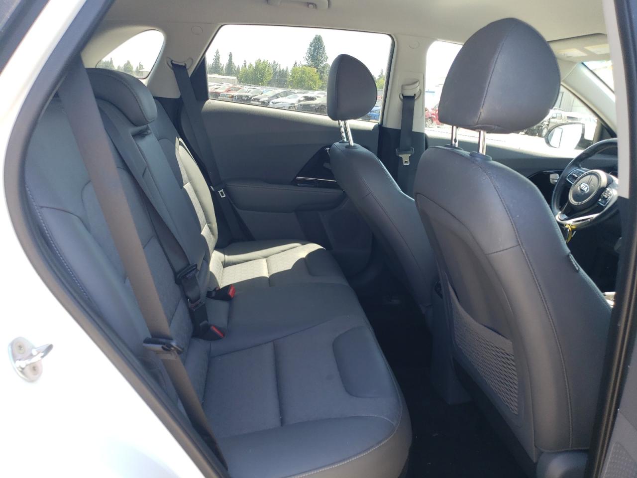 2018 Kia Niro Ex VIN: KNDCC3LC5J5144790 Lot: 64861175