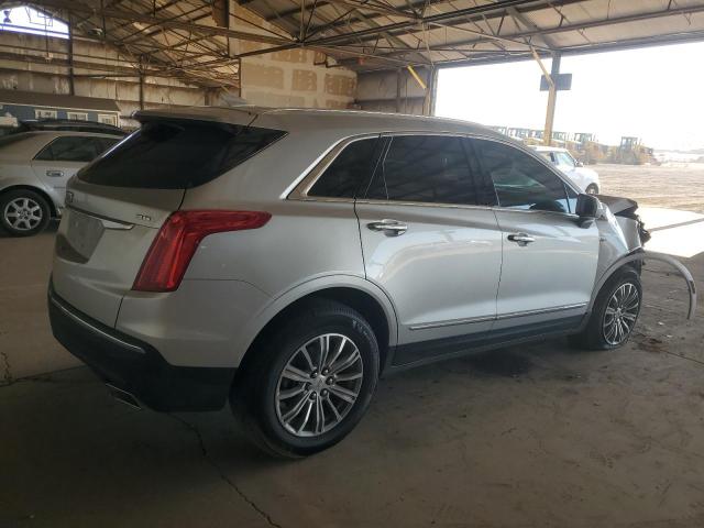  CADILLAC XT5 2019 Srebrny