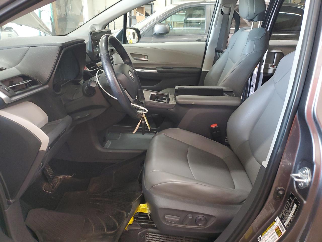 2021 Toyota Sienna Xle VIN: 5TDJSKFCXMS028497 Lot: 64081715
