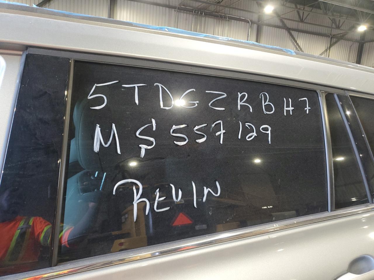 2021 Toyota Highlander Xle VIN: 5TDGZRBH7MS557129 Lot: 68082955