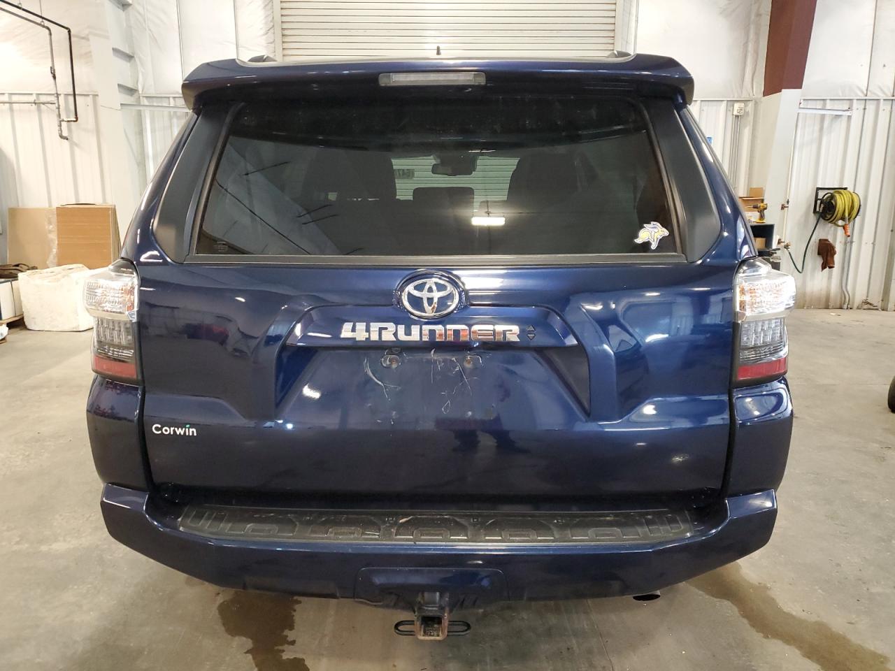 2022 Toyota 4Runner Sr5/Sr5 Premium VIN: JTENU5JR1N6070496 Lot: 64748045
