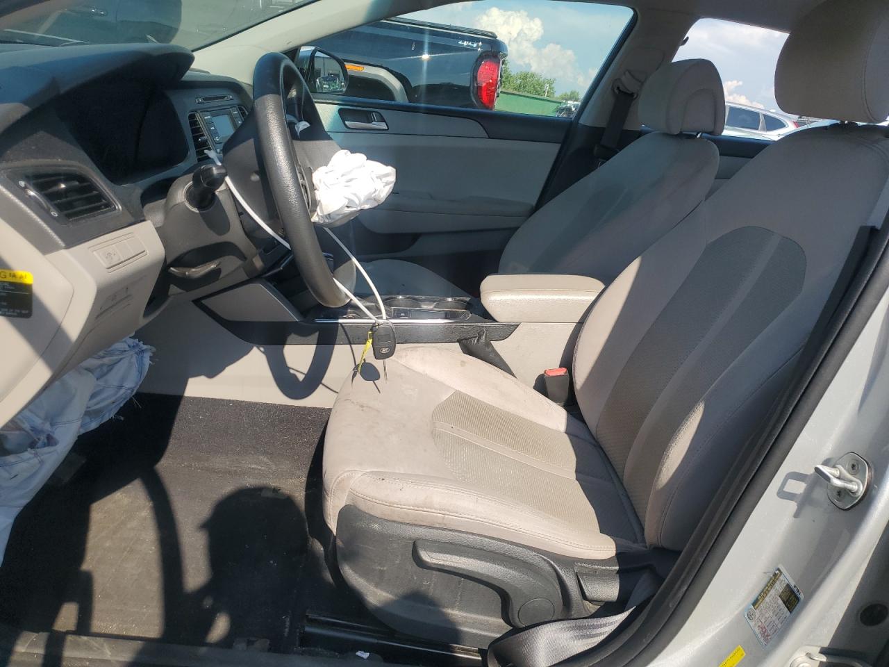 2017 Hyundai Sonata Se VIN: 5NPE24AF8HH561507 Lot: 63807745