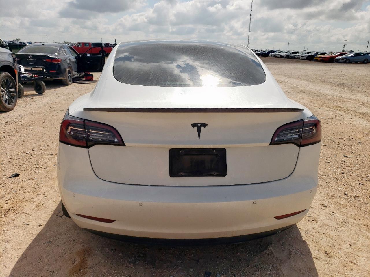 2021 Tesla Model 3 VIN: 5YJ3E1EA8MF985564 Lot: 64779655