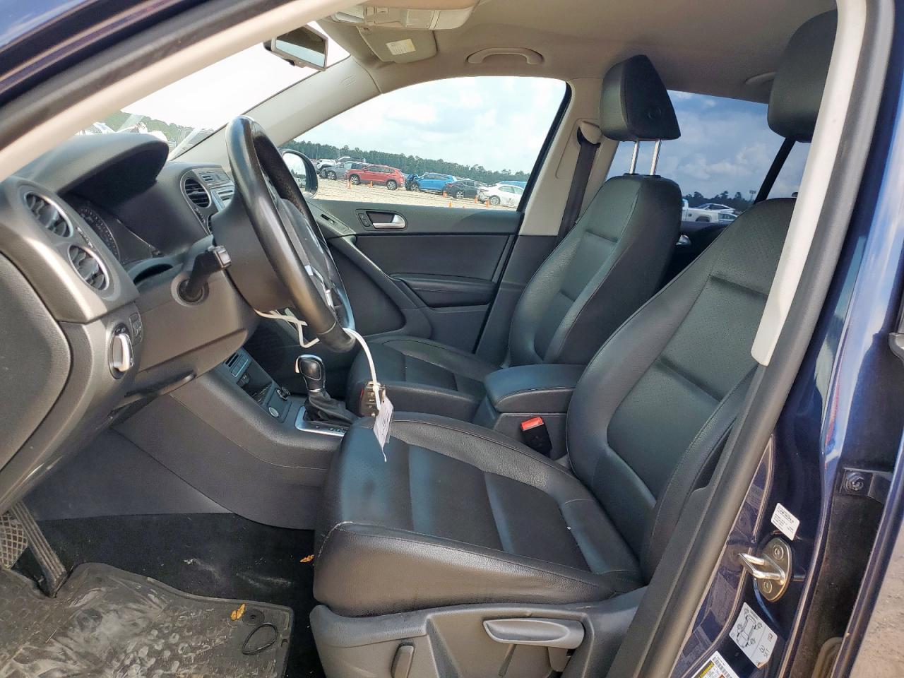 2016 Volkswagen Tiguan S VIN: WVGAV7AX6GW582649 Lot: 64467015