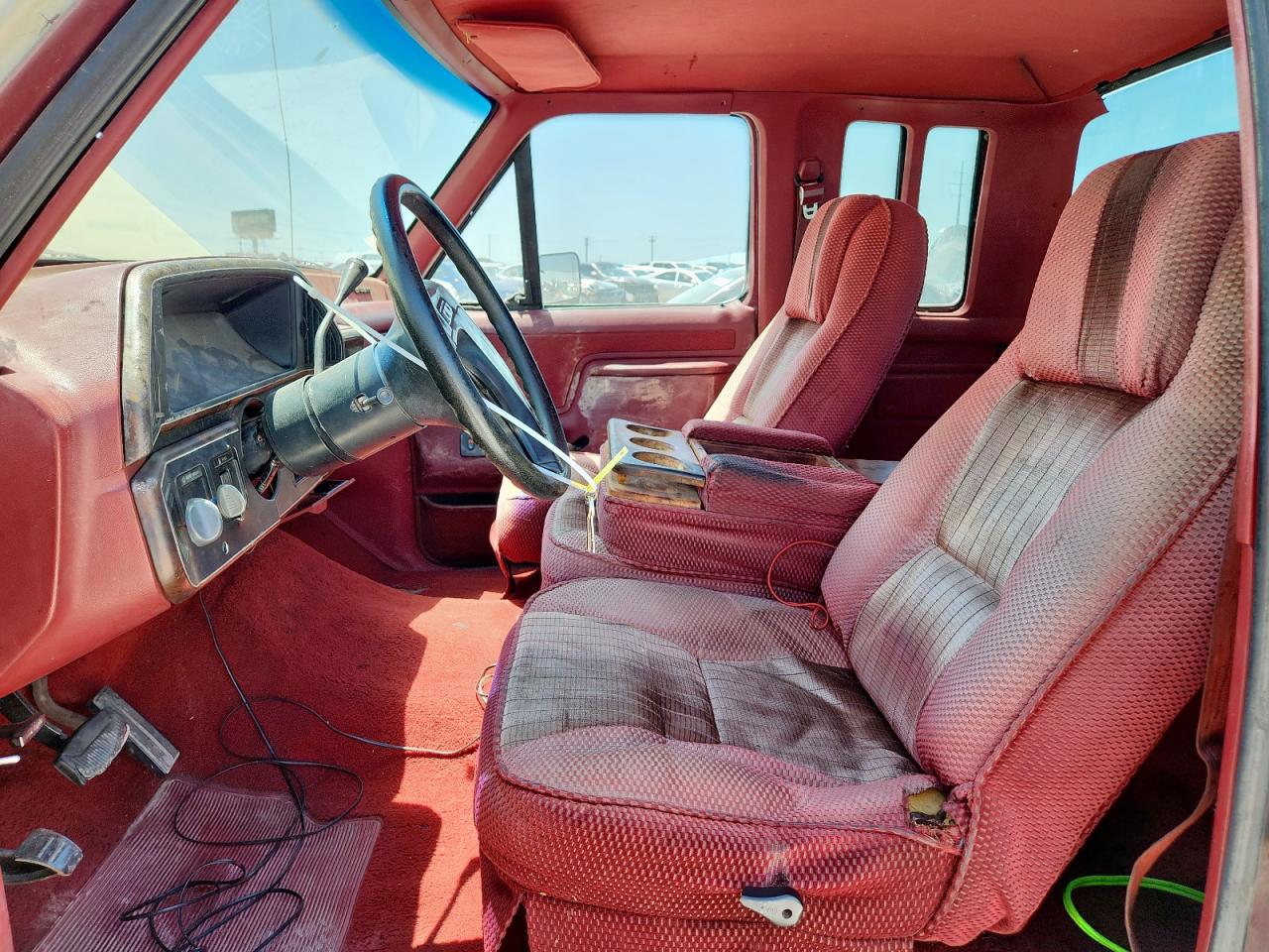 1989 Ford F150 VIN: 1FTEX15N3KKB53636 Lot: 64591985